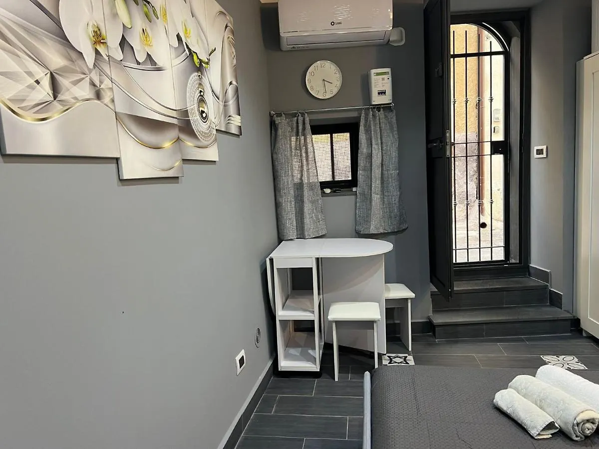 Fra Mauro Home カターニア イタリア
